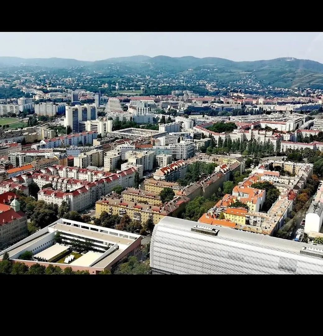 Schoene Altbauwohnung Wien Zentrum Brigittenauer Laende 32 Vienna